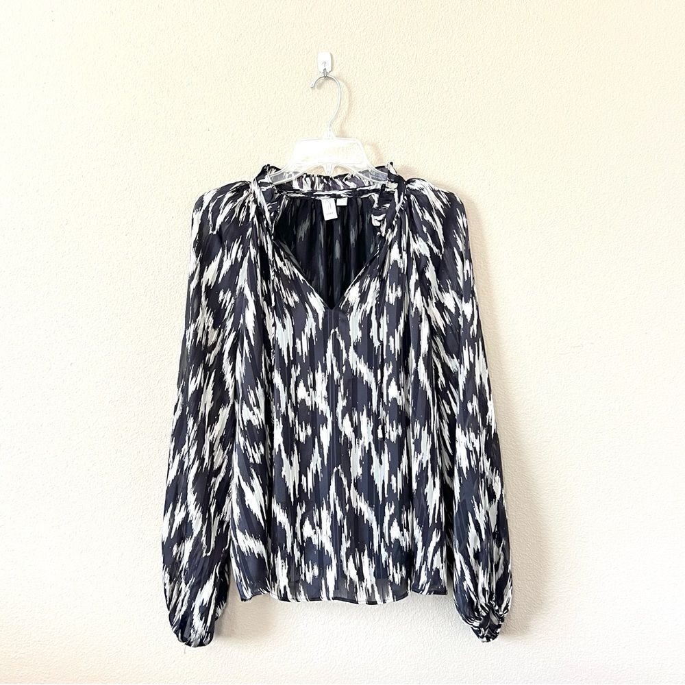 Joie Printed V Neck Long Sleeve Blouse